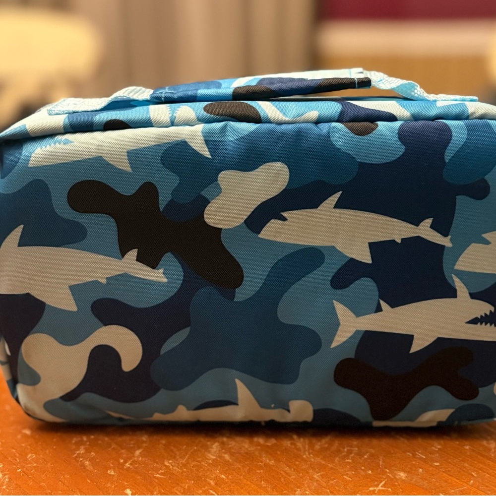 Brand new Nuby shark lunch box!!